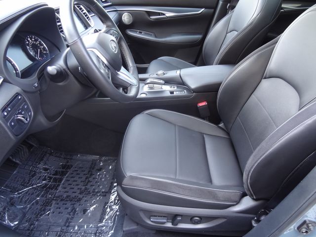Thumbnail: 2023 INFINITI QX50 - 10