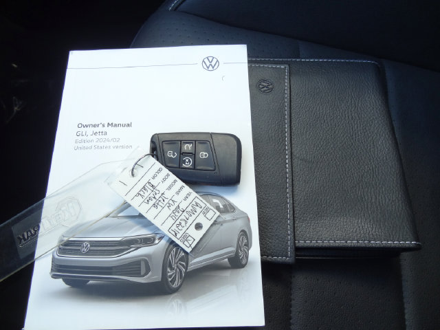 Thumbnail: 2024 Volkswagen Jetta - 35