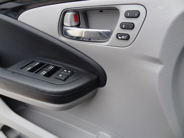 Thumbnail: 2017 Honda Pilot - 29