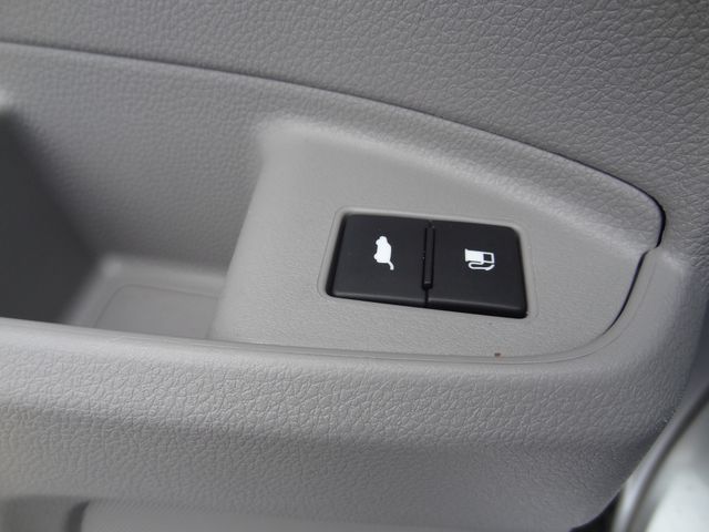 Thumbnail: 2017 Honda Pilot - 30