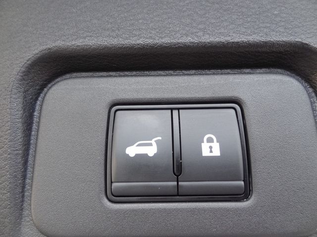 2025 Nissan Rogue SV - Photo 19