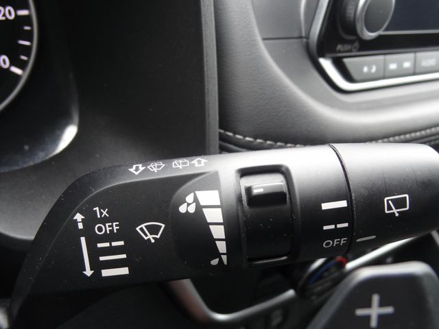 2025 Nissan Rogue SV - Photo 13
