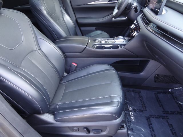 Thumbnail: 2023 INFINITI QX60 - 10