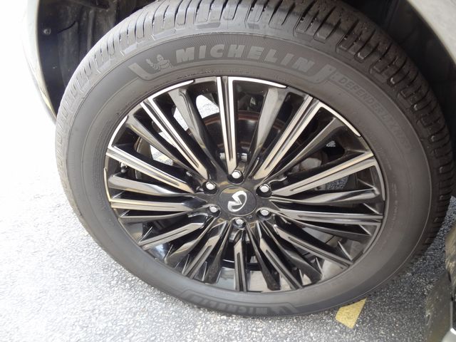 Thumbnail: 2019 INFINITI QX80 - 7
