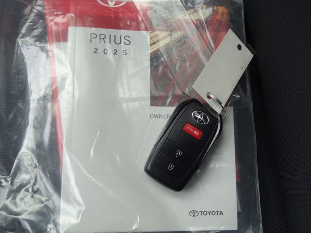 Thumbnail: 2025 Toyota Prius - 15