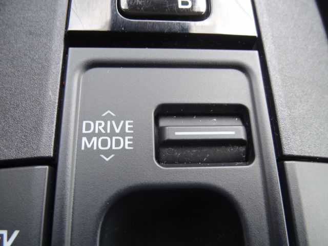 Thumbnail: 2025 Toyota Prius - 33