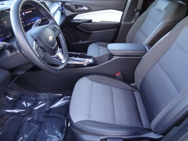 Thumbnail: 2024 Chevrolet Trax - 10