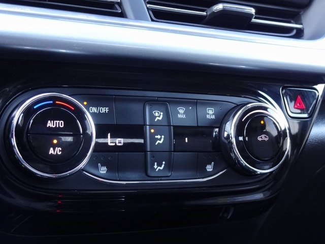 Thumbnail: 2024 Chevrolet Trax - 33