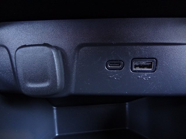 Thumbnail: 2024 Chevrolet Trax - 36