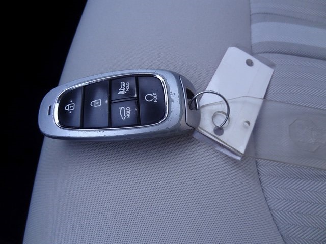 Thumbnail: 2023 Hyundai Sonata - 15