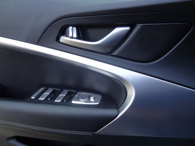 Thumbnail: 2023 Genesis G70 - 22