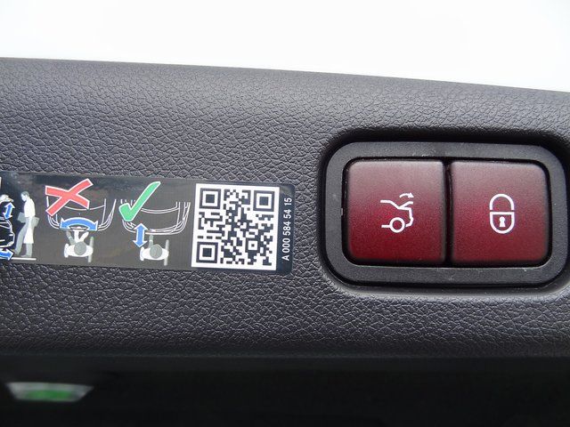 Thumbnail: 2024 Mercedes-Benz E-Class - 20