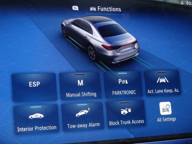 Thumbnail: 2024 Mercedes-Benz E-Class - 35