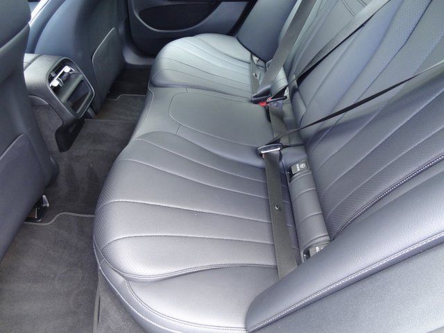 Thumbnail: 2024 Mercedes-Benz E-Class - 12