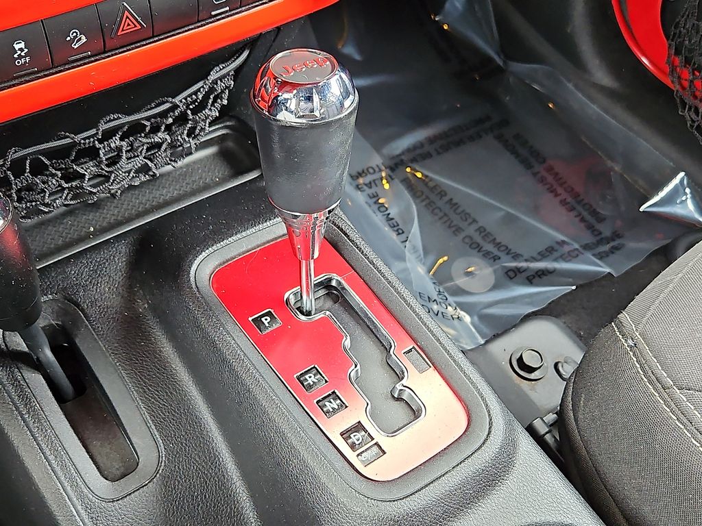 Thumbnail: 2014 Jeep Wrangler - 12