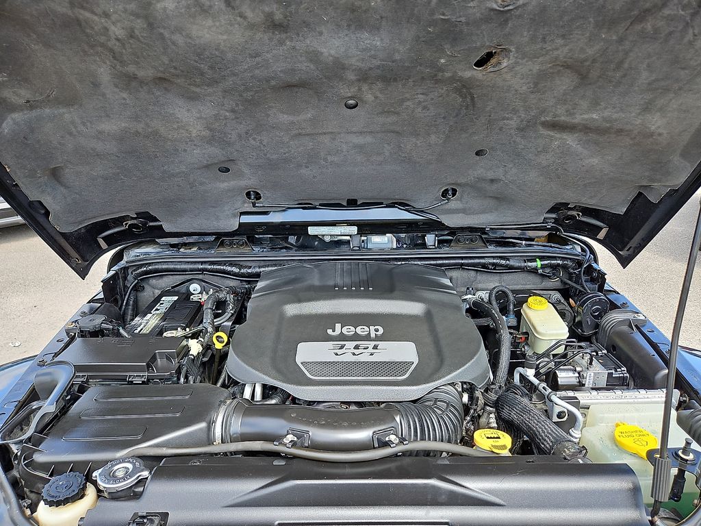 Thumbnail: 2013 Jeep Wrangler - 27