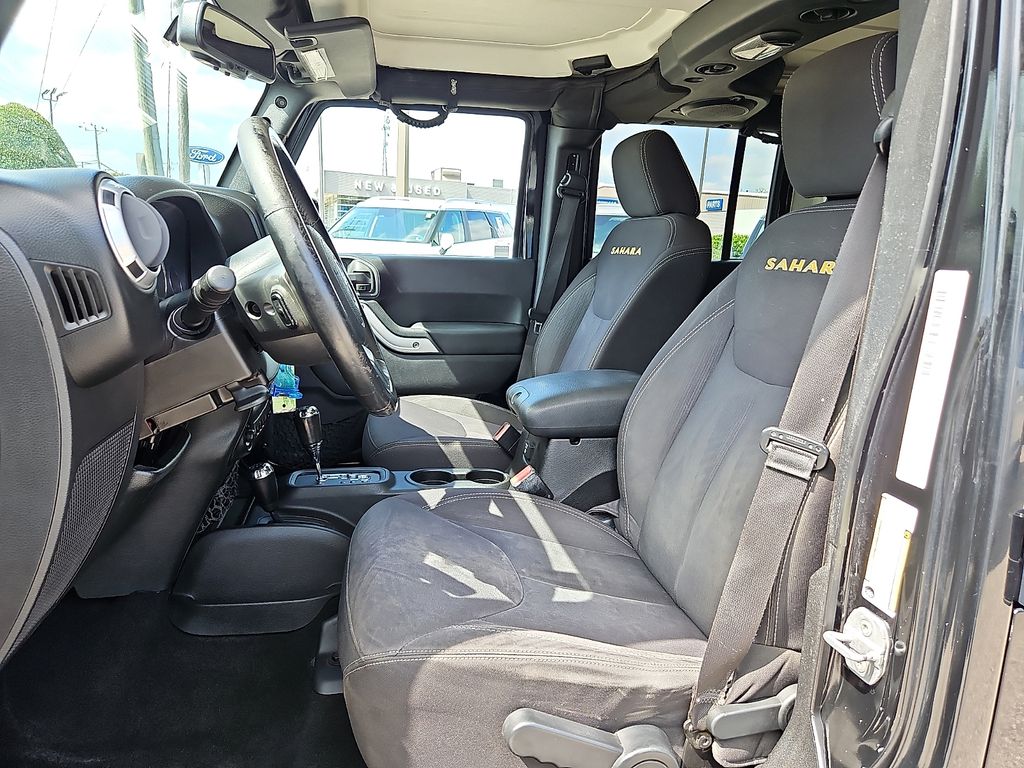 Thumbnail: 2013 Jeep Wrangler - 10