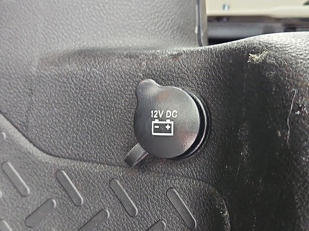 Thumbnail: 2016 Jeep Wrangler - 27