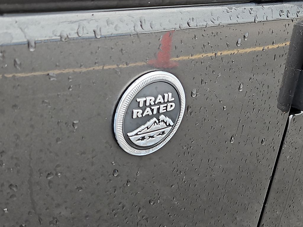 Thumbnail: 2016 Jeep Wrangler - 30