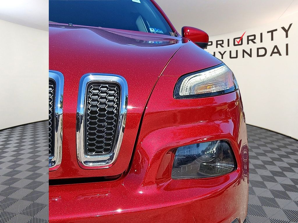 Thumbnail: 2014 Jeep Cherokee - 19