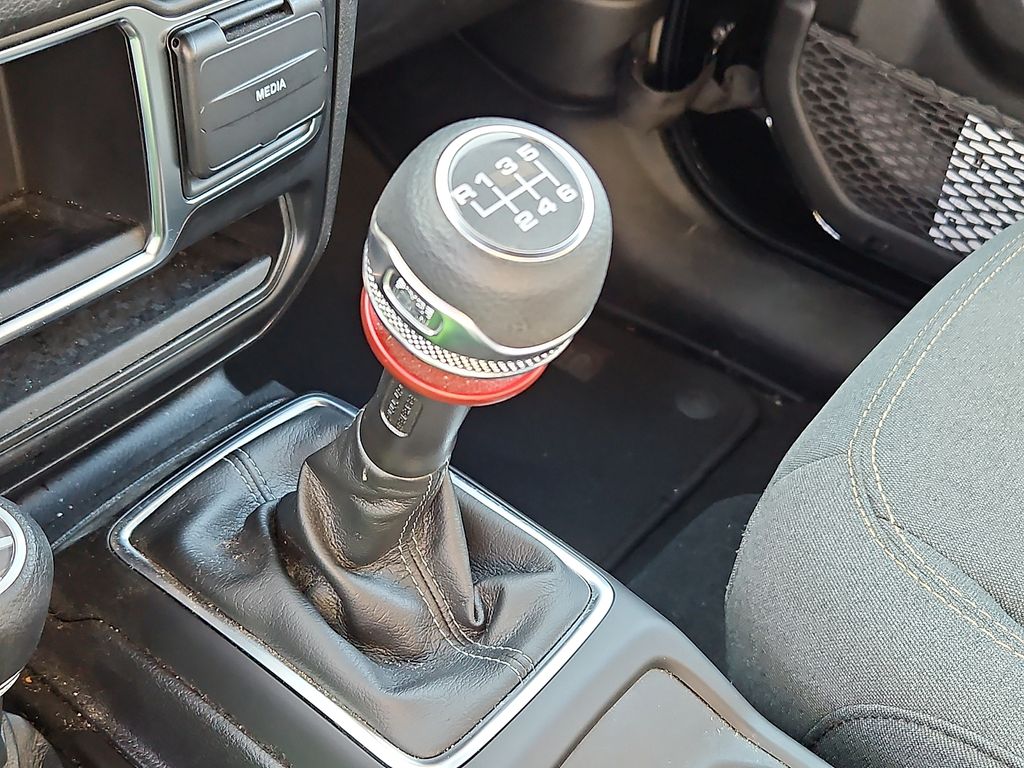 Thumbnail: 2024 Jeep Wrangler - 11
