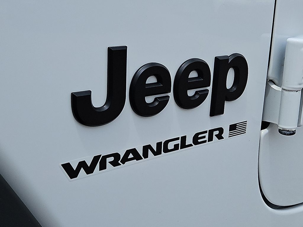 Thumbnail: 2025 Jeep Wrangler - 7
