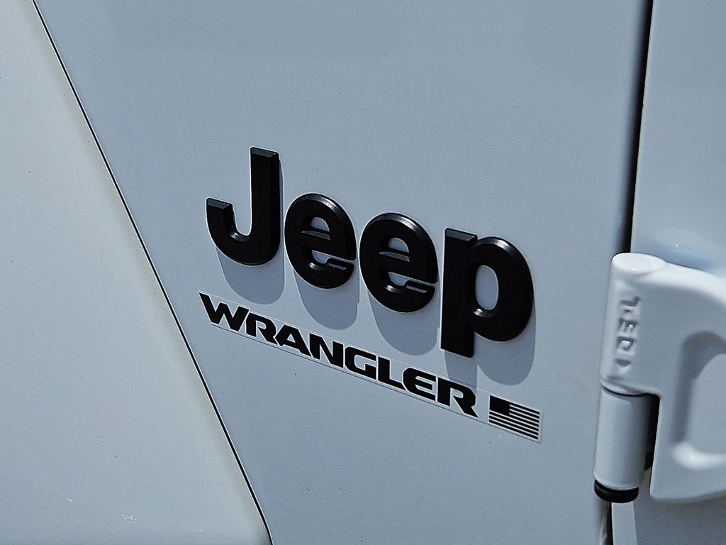 Thumbnail: 2025 Jeep Wrangler - 7