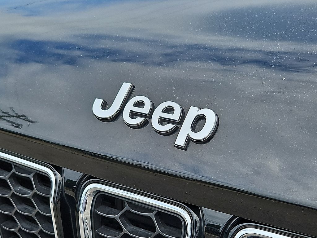 Thumbnail: 2023 Jeep Grand Cherokee L - 30