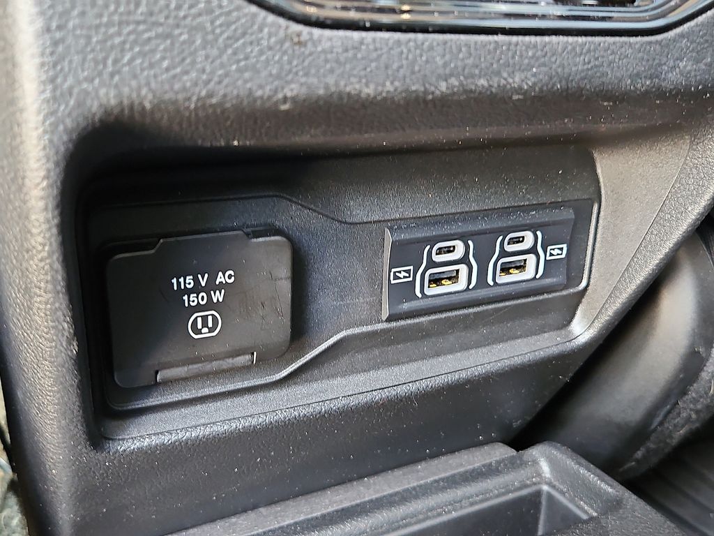 Thumbnail: 2023 Jeep Grand Cherokee L - 30