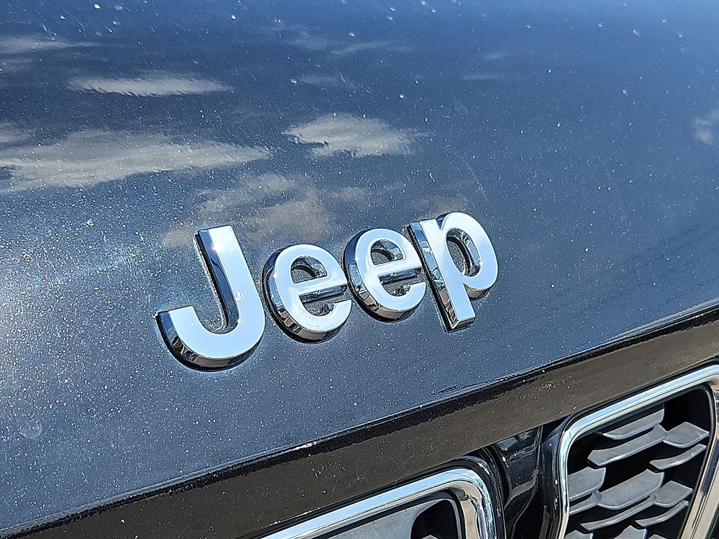 Thumbnail: 2023 Jeep Grand Cherokee L - 7
