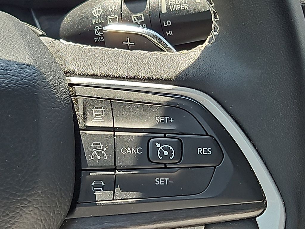 Thumbnail: 2023 Jeep Grand Cherokee L - 26