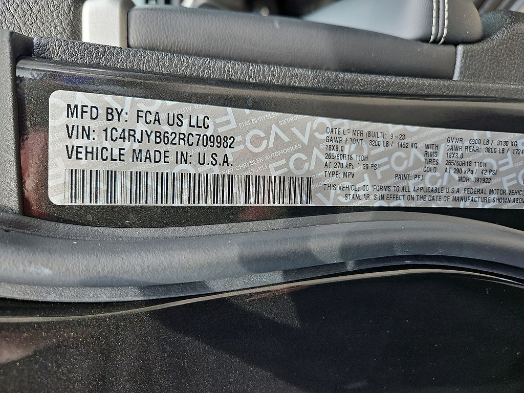 Thumbnail: 2024 Jeep Grand Cherokee - 13