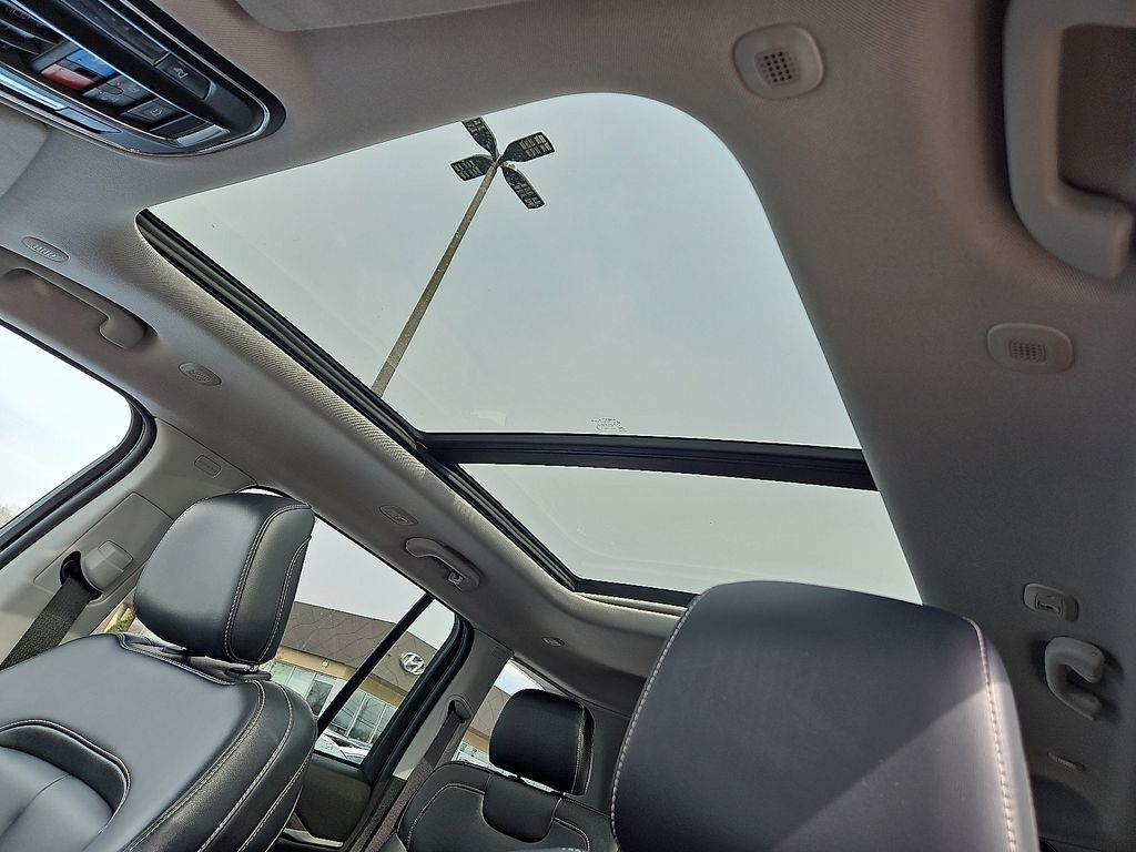 Thumbnail: 2024 Jeep Grand Cherokee - 18