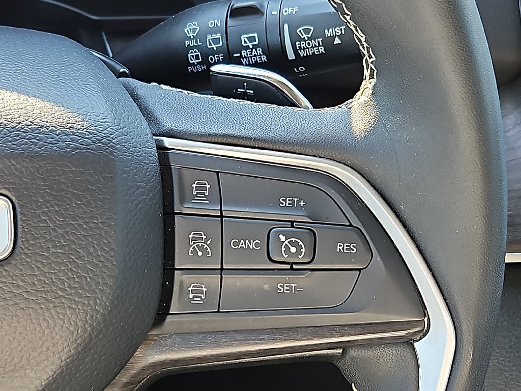 Thumbnail: 2024 Jeep Grand Cherokee - 9
