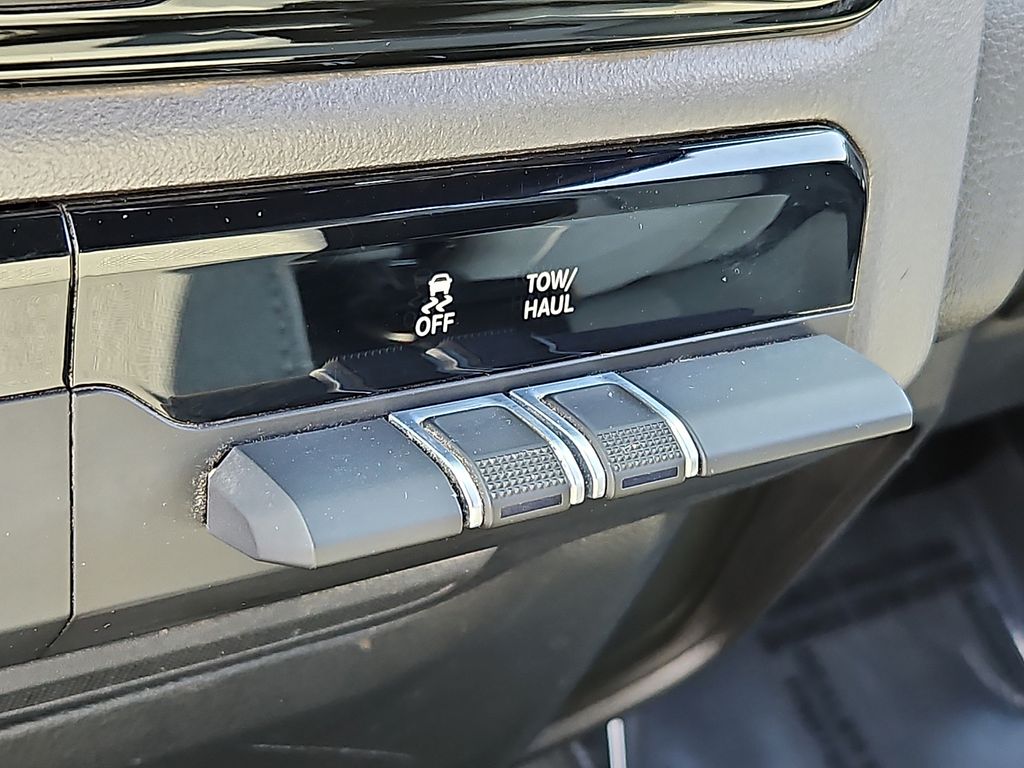Thumbnail: 2022 RAM 1500 - 28