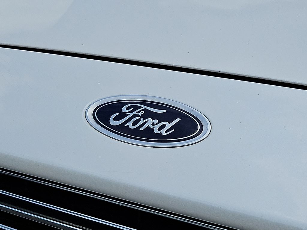 Thumbnail: 2014 Ford Fusion - 27