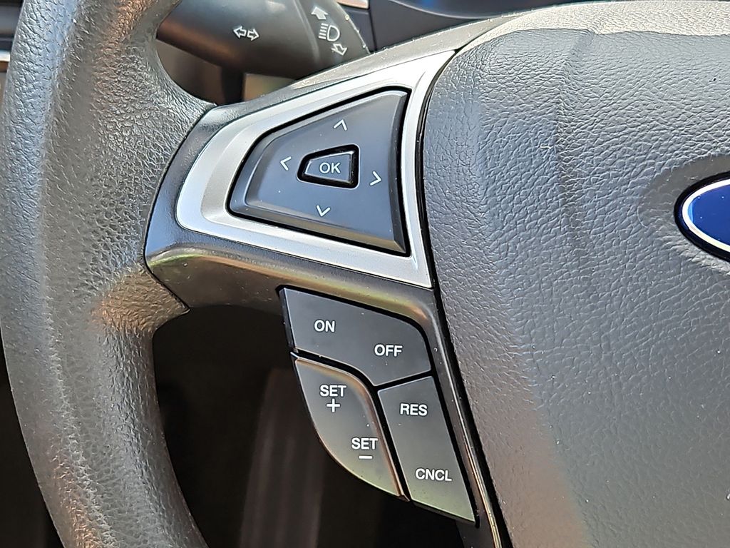 Thumbnail: 2014 Ford Fusion - 23