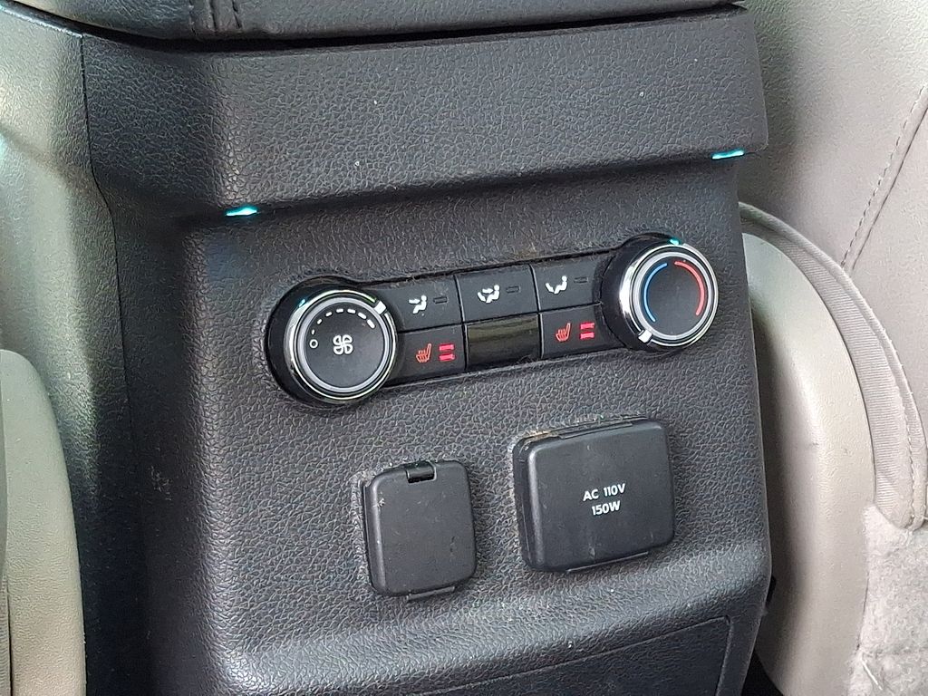Thumbnail: 2014 Ford Explorer - 27