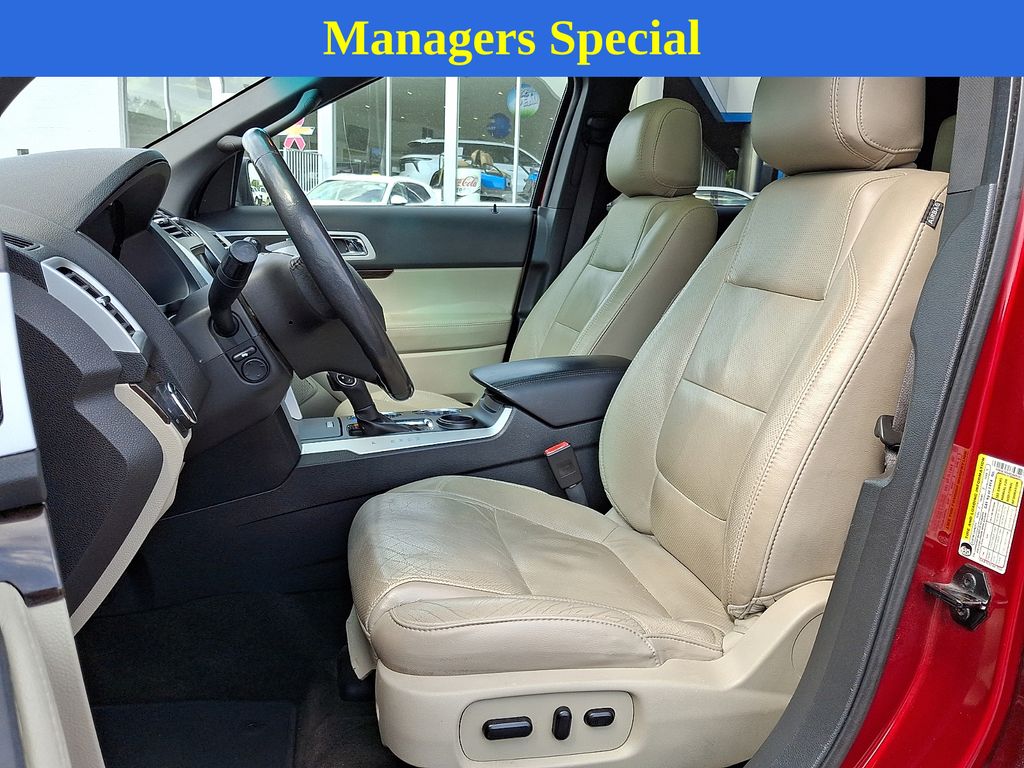 Thumbnail: 2014 Ford Explorer - 8