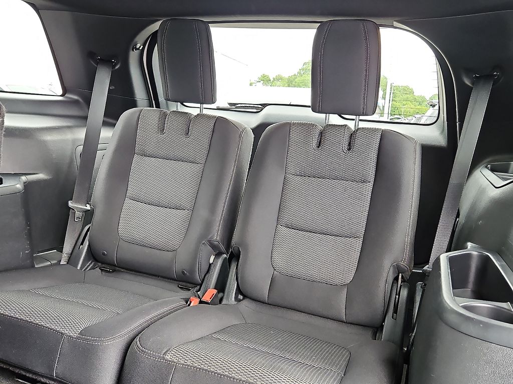Thumbnail: 2016 Ford Explorer - 20
