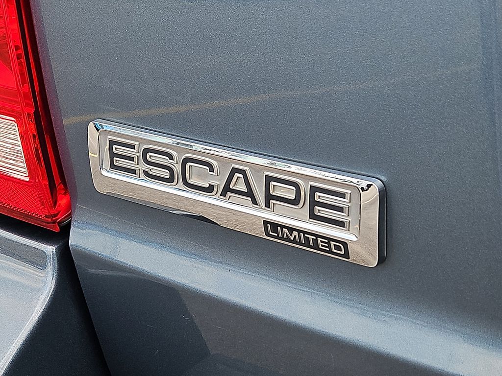 Thumbnail: 2011 Ford Escape - 31