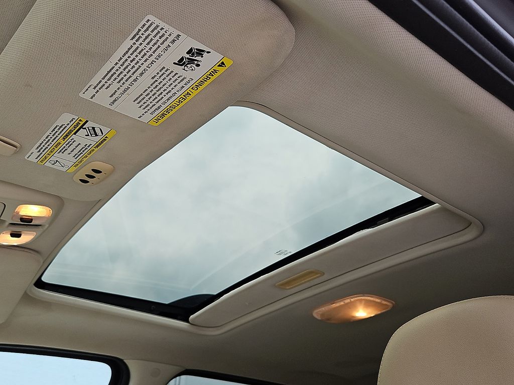 Thumbnail: 2011 Ford Escape - 22