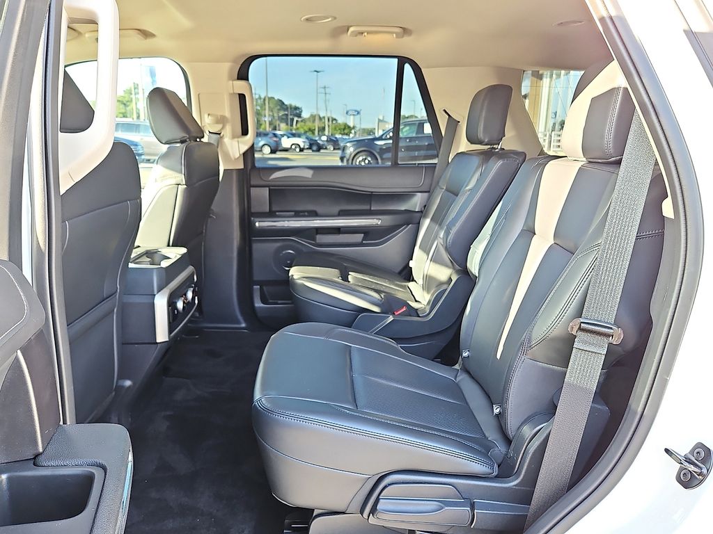 Thumbnail: 2023 Ford Expedition - 11