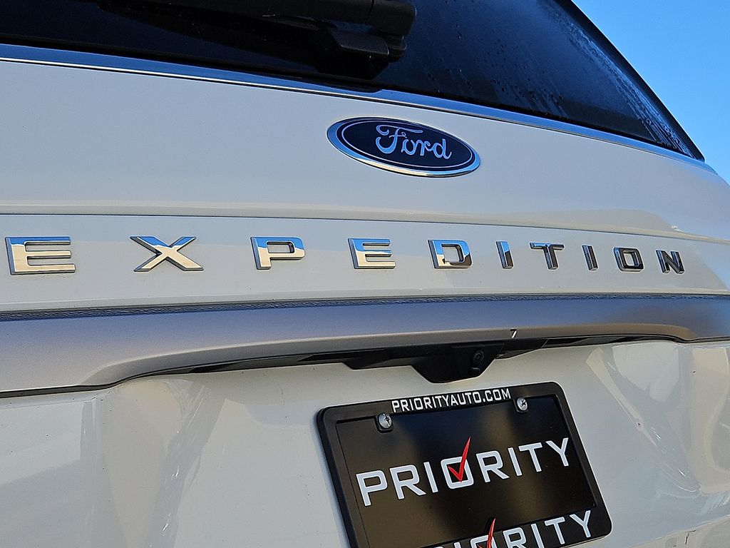 Thumbnail: 2023 Ford Expedition - 32