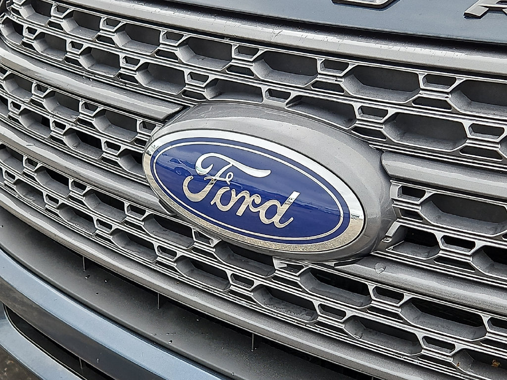 Thumbnail: 2022 Ford Explorer - 7