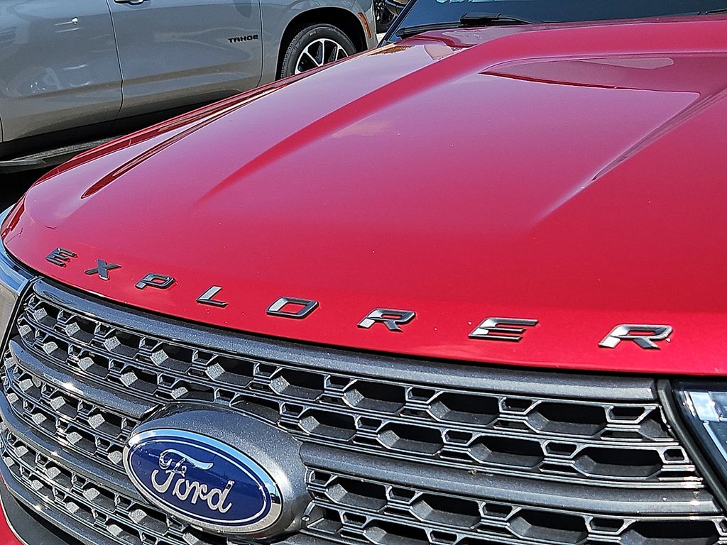 Thumbnail: 2022 Ford Explorer - 33