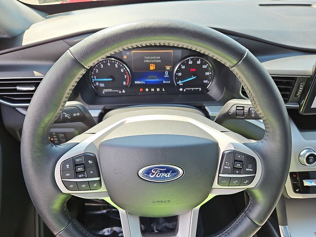 Thumbnail: 2022 Ford Explorer - 8