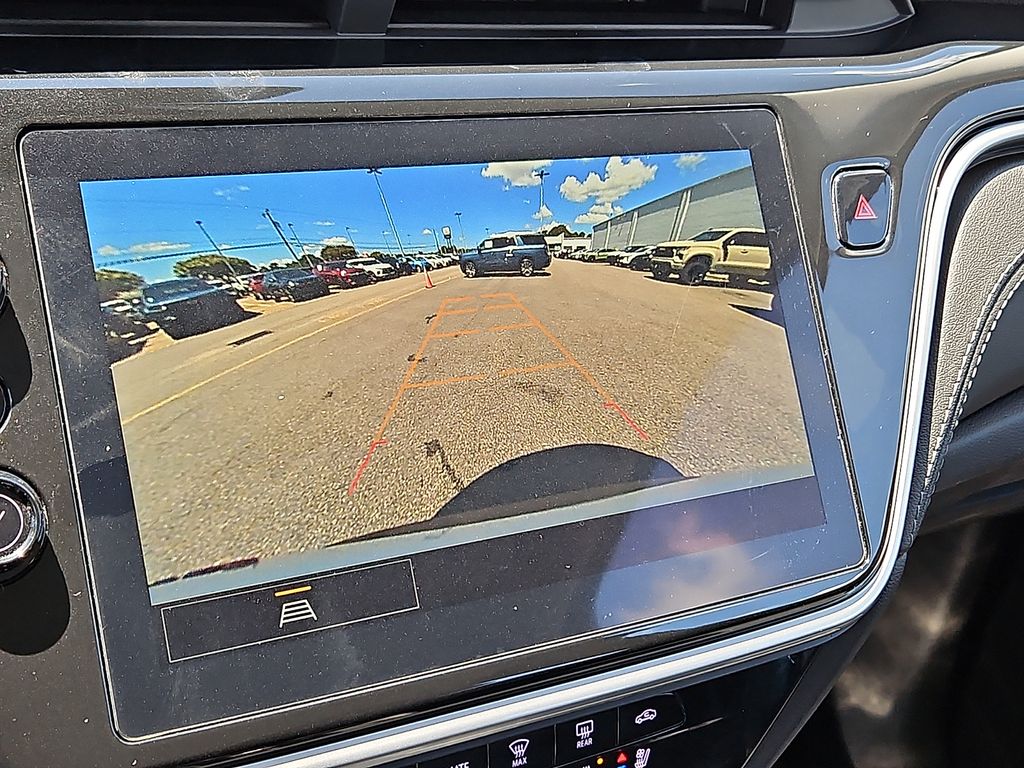 Thumbnail: 2023 Chevrolet Bolt EUV - 22