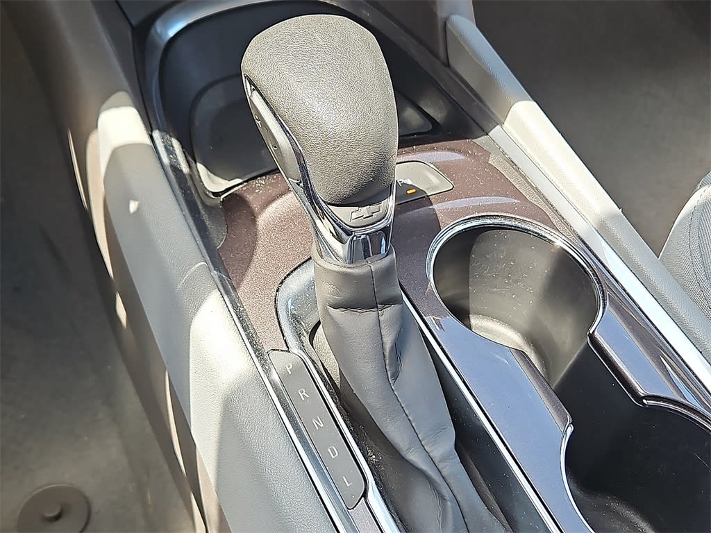 Thumbnail: 2022 Chevrolet Malibu - 13