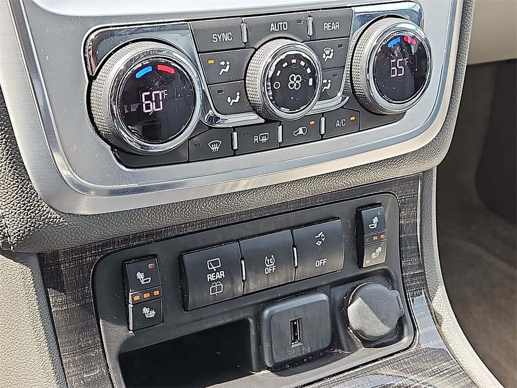 Thumbnail: 2016 GMC Acadia - 22